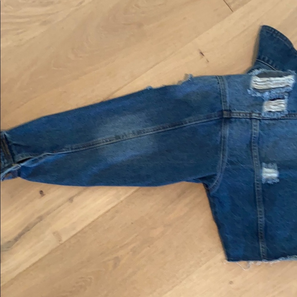 Cropped Denim Jacket - Picture 5 of 5